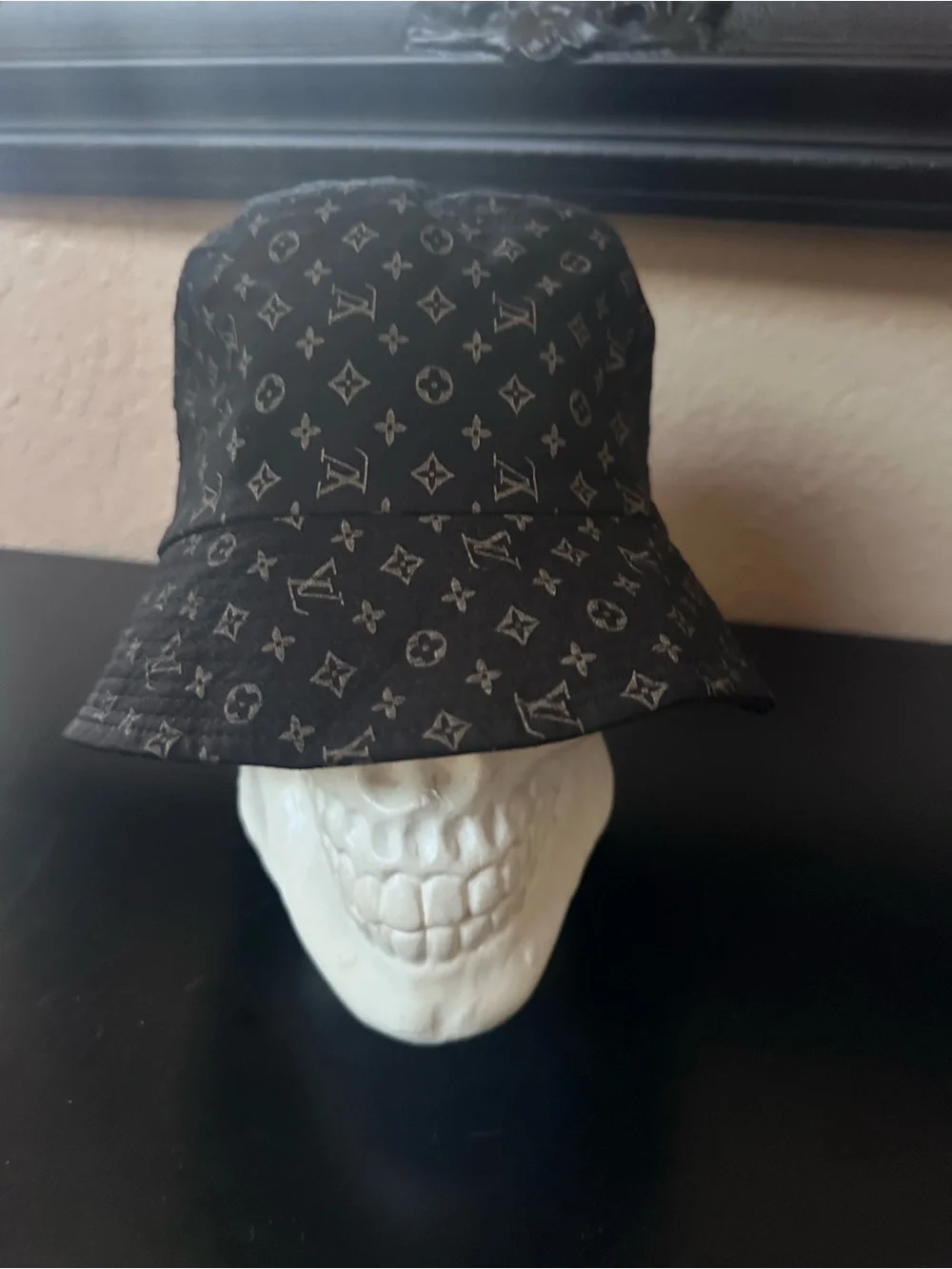 No brand classic bucket